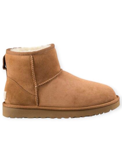 נעלי UGG CLASSIC