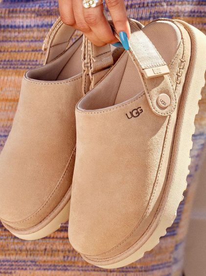 נעלי UGG GOLDENSTAR